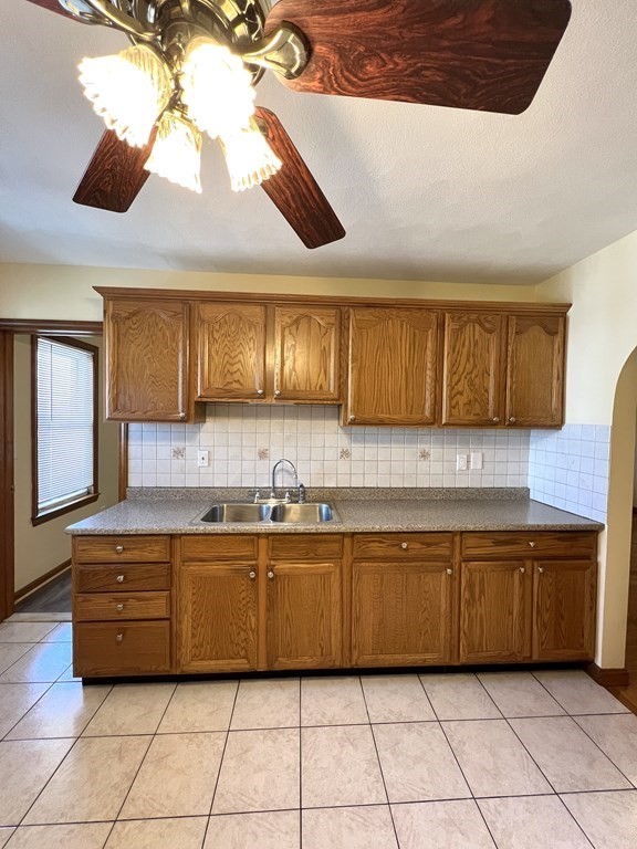 225 Holland St, Davis Square