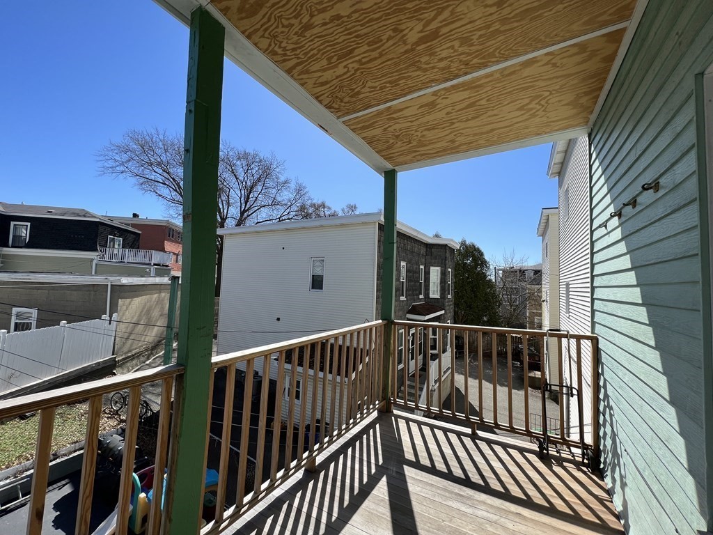 225 Holland St, Davis Square