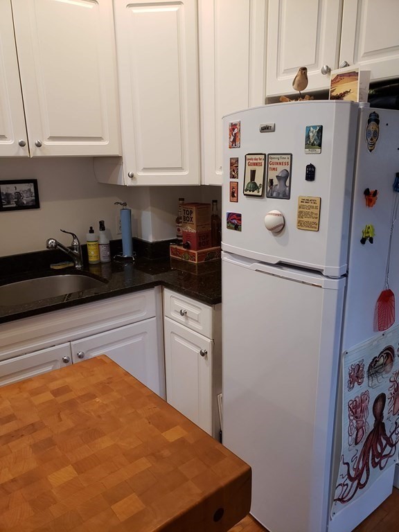 103 Charles St, Beacon Hill