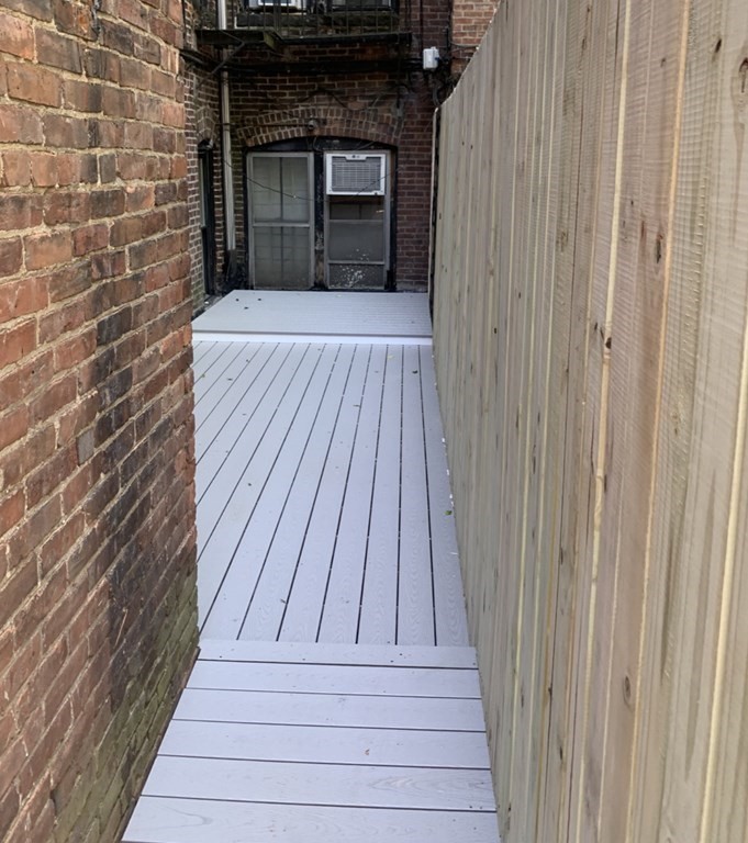 103 Charles St, Beacon Hill