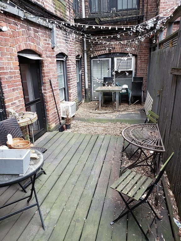 103 Charles St, Beacon Hill