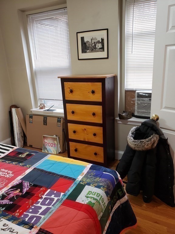 103 Charles St, Beacon Hill