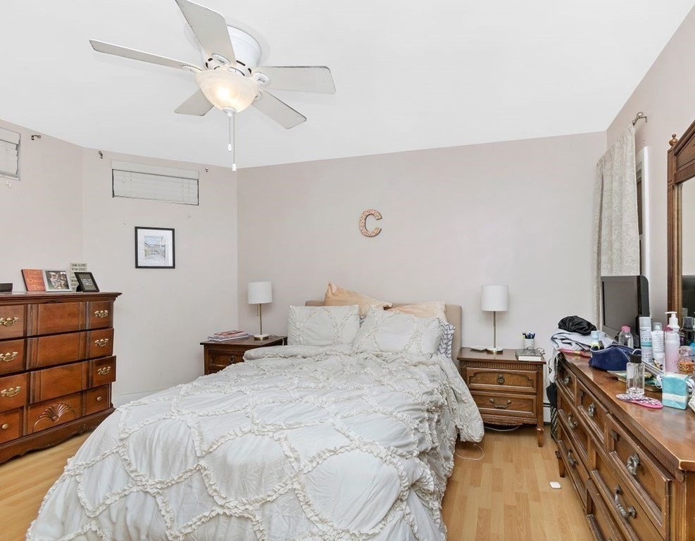 1840 Commonwealth Ave, Brighton