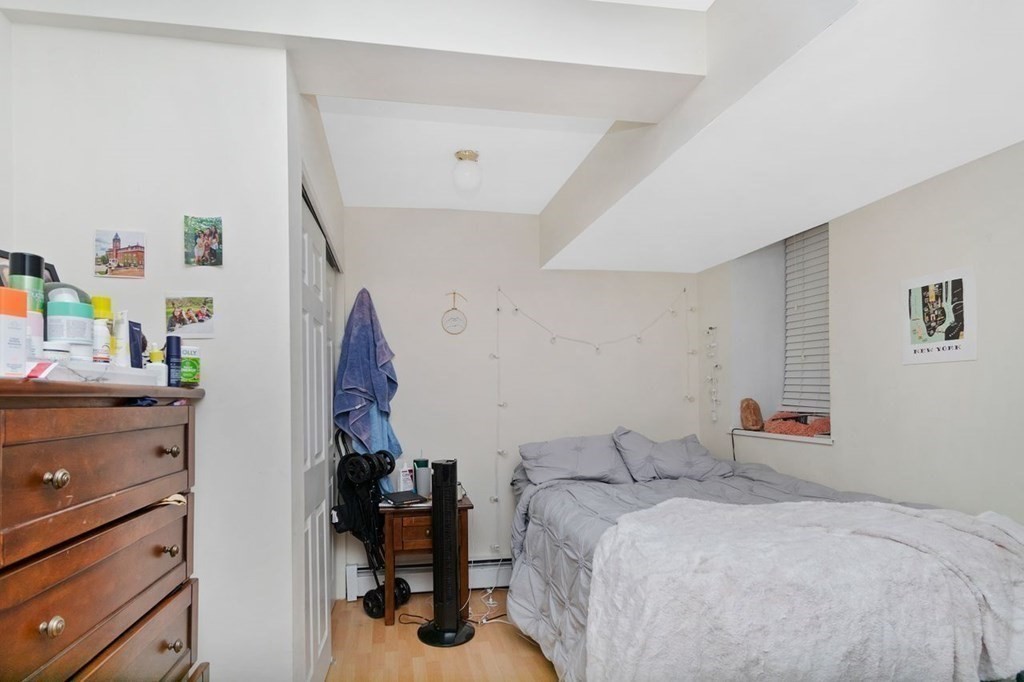 1840 Commonwealth Ave, Brighton