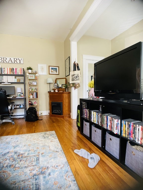 43 Glenville Ave, Allston