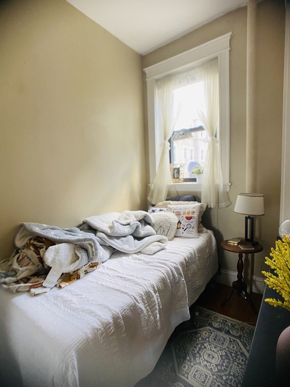 43 Glenville Ave, Allston