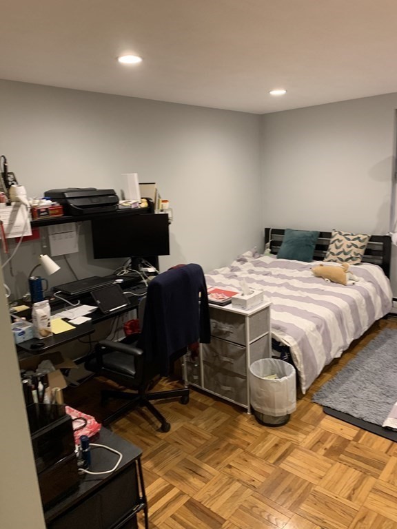 197 Kent St, Longwood