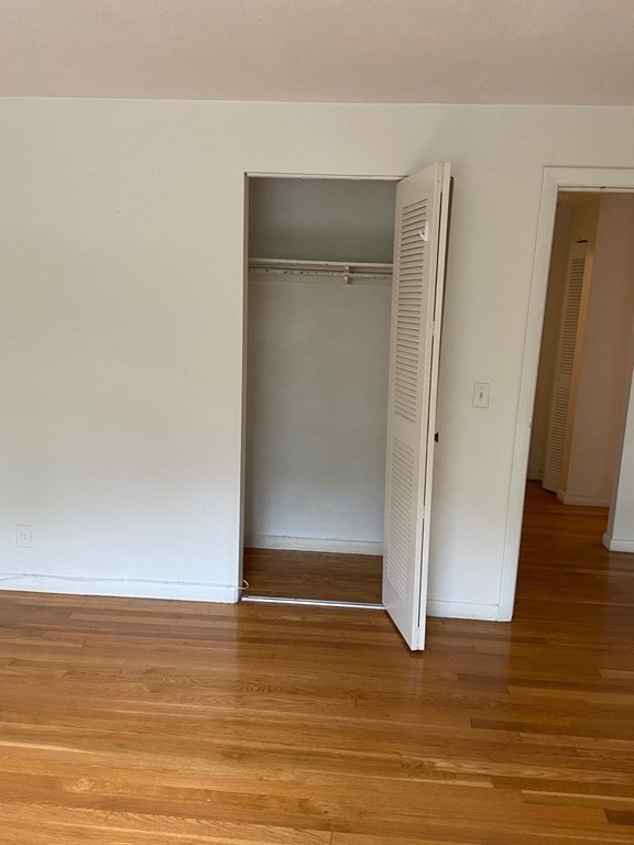 205 Kent St, Longwood