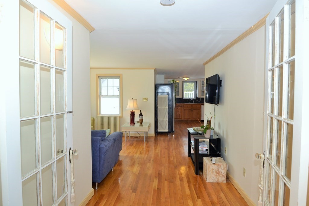 564 Cabot St, Beverly