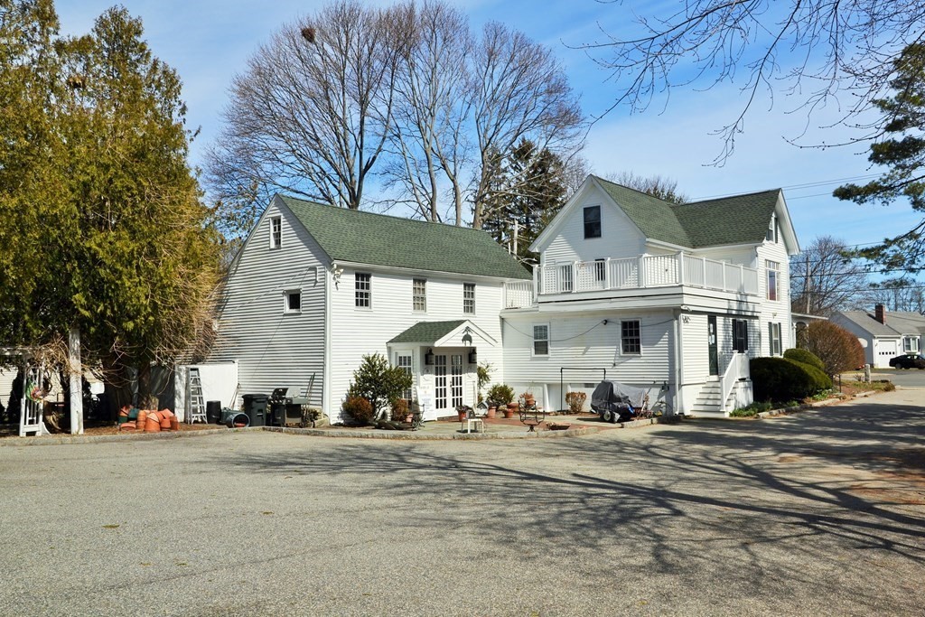 564 Cabot St, Beverly