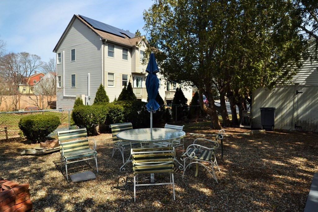 564 Cabot St, Beverly