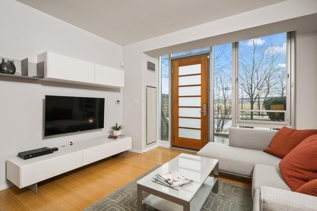 2 Earhart St, East Cambridge