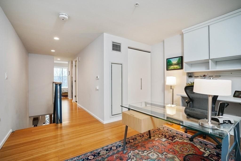 2 Earhart St, East Cambridge