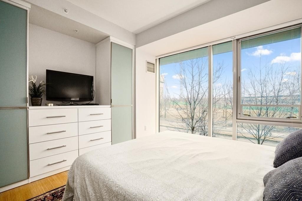 2 Earhart St, East Cambridge