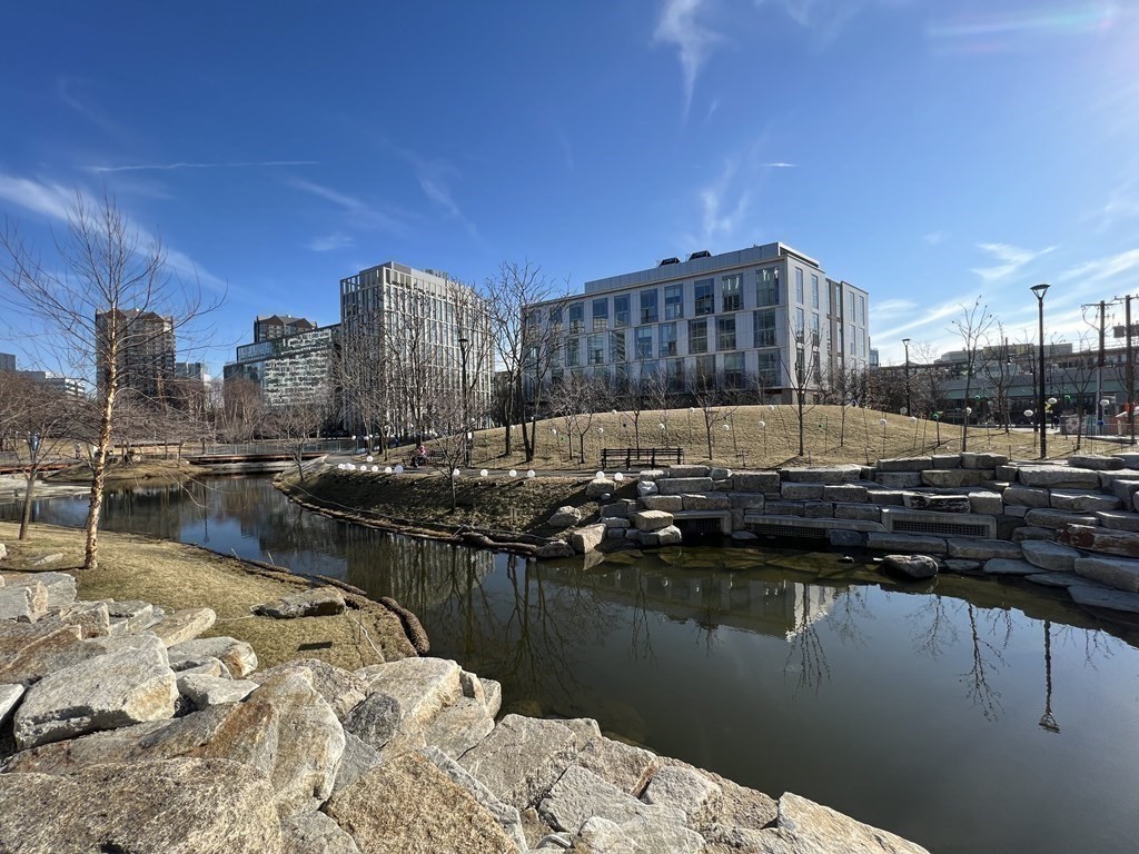 2 Earhart St, East Cambridge