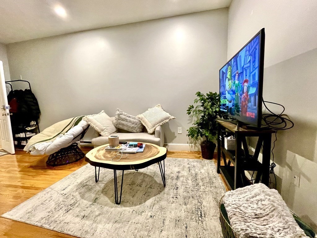 754 Huntington Ave, Mission Hill