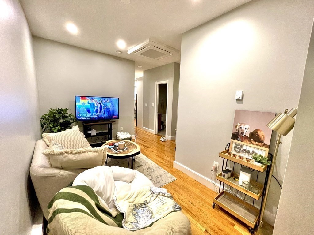 754 Huntington Ave, Mission Hill