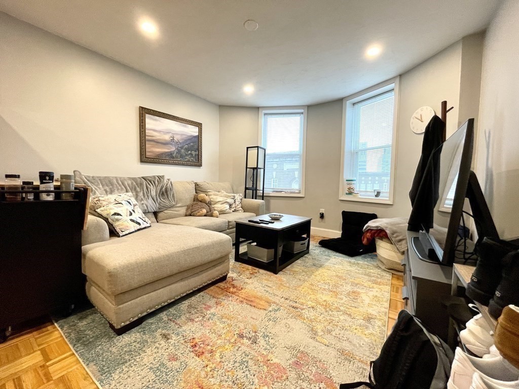 754 Huntington Ave, Mission Hill