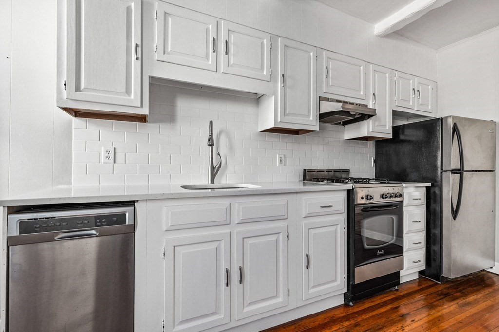 26 Mystic St, Charlestown