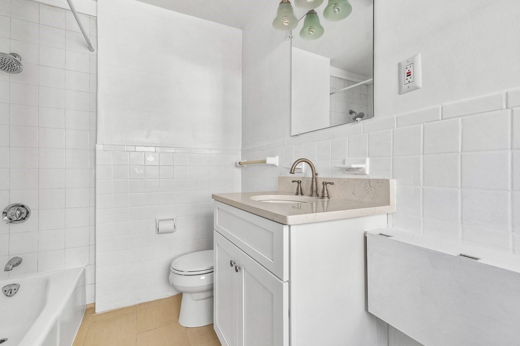 26 Mystic St, Charlestown