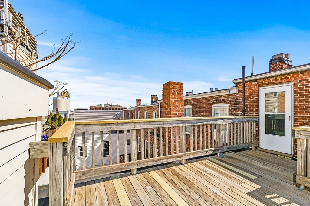 26 Mystic St, Charlestown