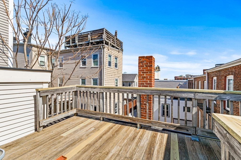 26 Mystic St, Charlestown