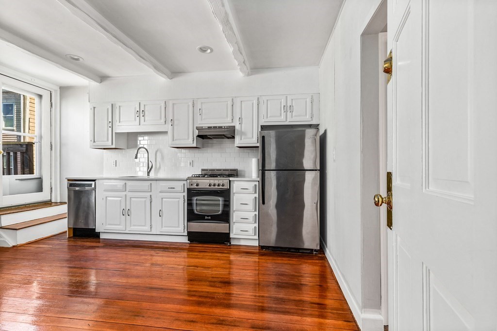 26 Mystic St, Charlestown