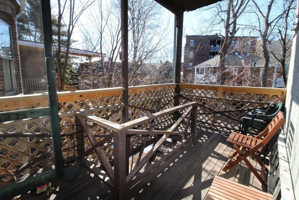 32 Winchester St, Coolidge Corner