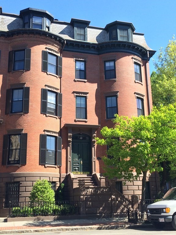 556 Columbus Ave, South End