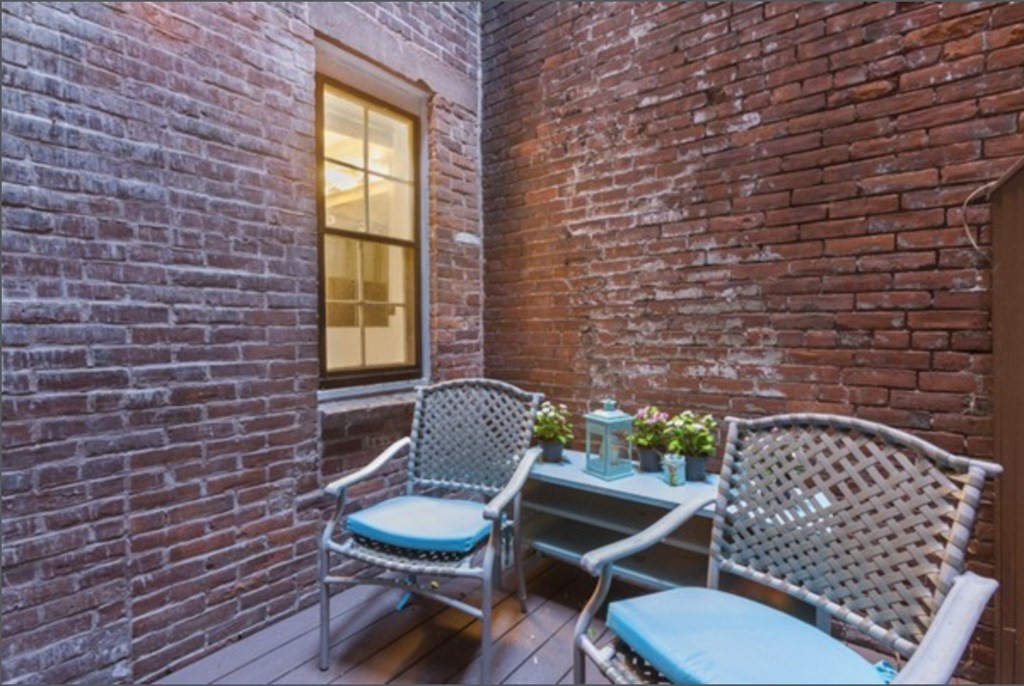 23 Tileston St, North End