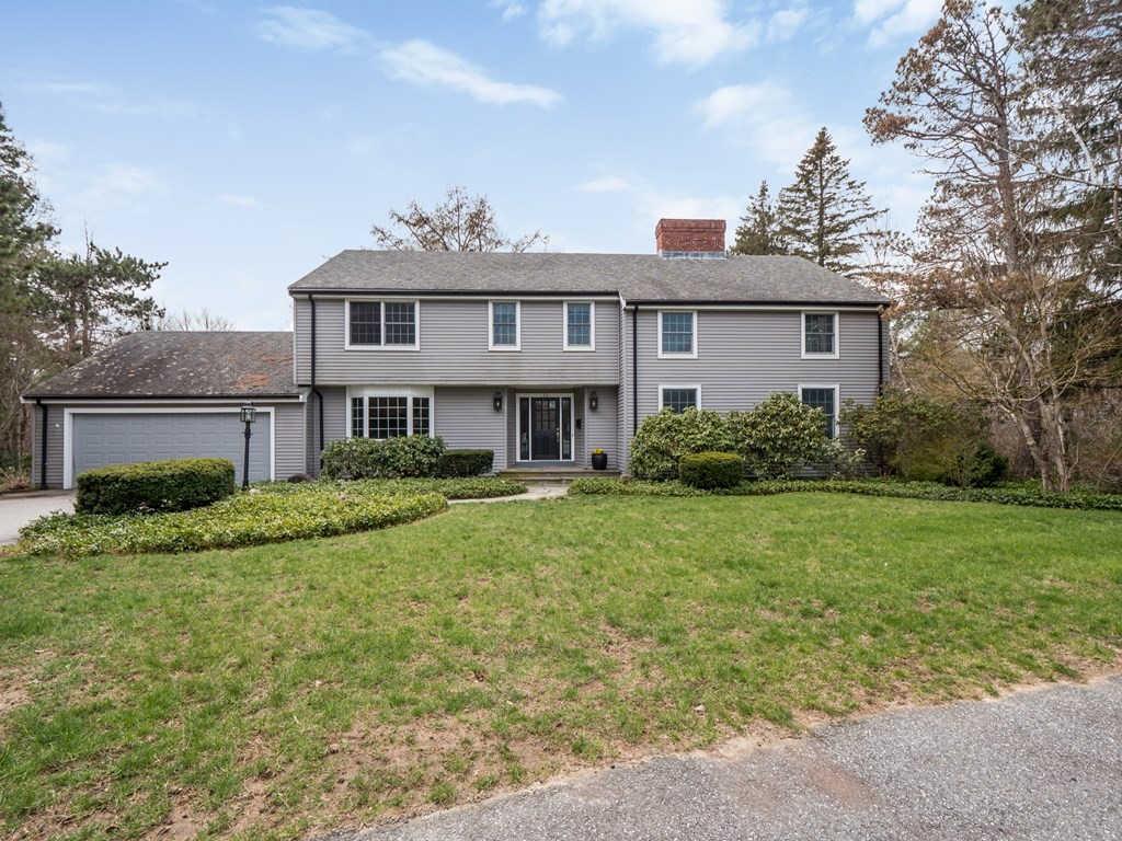 12 Mount View Dr, Paxton, MA 01612