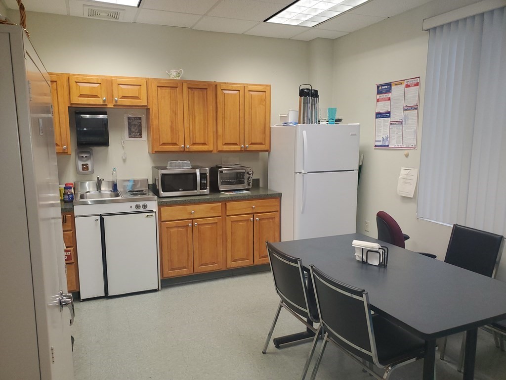 280 N Main St Unit 2-A, East Longmeadow, MA 01028 - Image 7