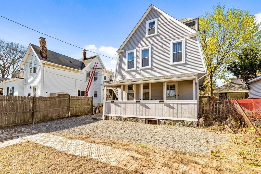 166 W Elm Ave, Quincy, MA 02170