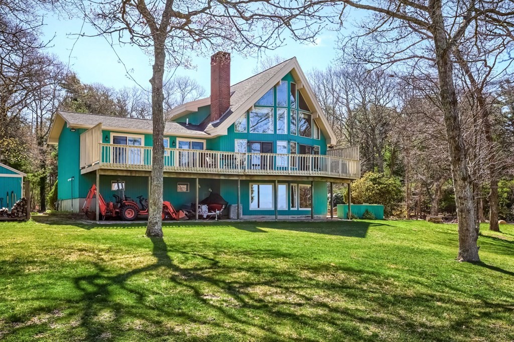 90 Old North Rd, Bourne, MA 02559