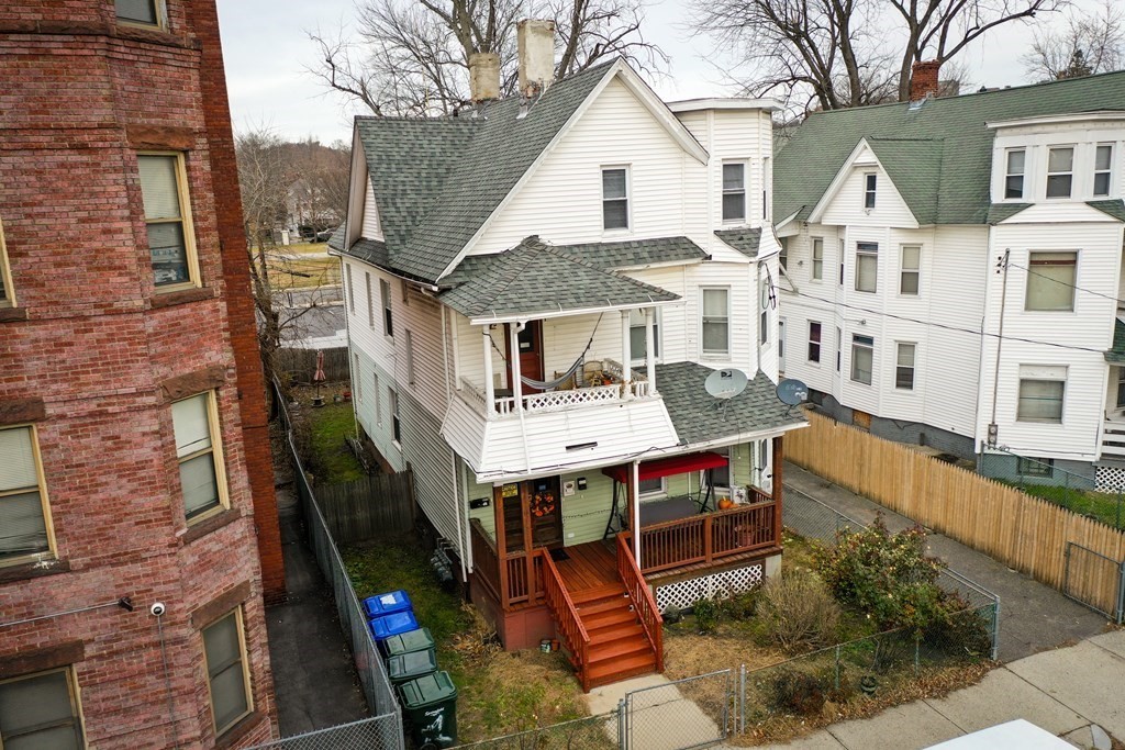 Springfield 8 Bed 3 Bath MultiFamily Home for Sale Sold for 274,900