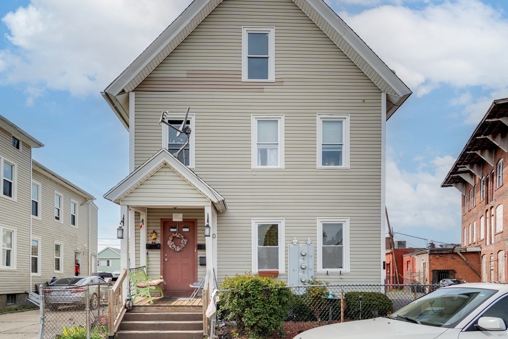 Springfield 6 Bed 2 Bath MultiFamily Home for Sale Sold for 200,000