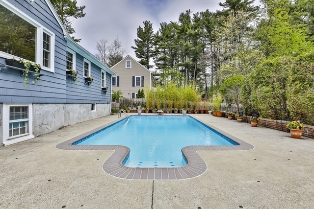 36 Doncaster Circle Lynnfield MA 01940