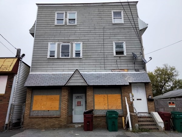 161 Lakeview Avenue, Lowell, MA 01850