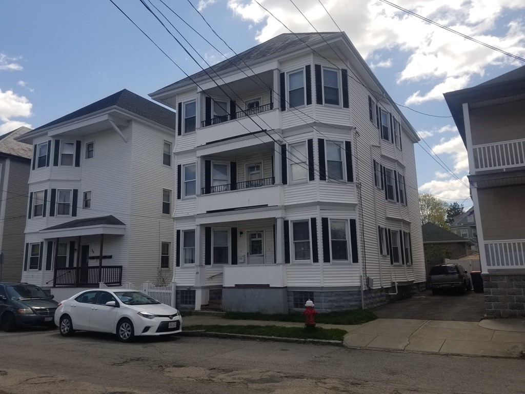 60 Clifford St, New Bedford, MA 02745