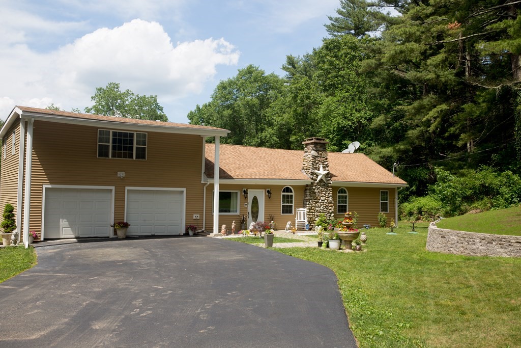 76 Long Entry Road, Glocester, RI 02814