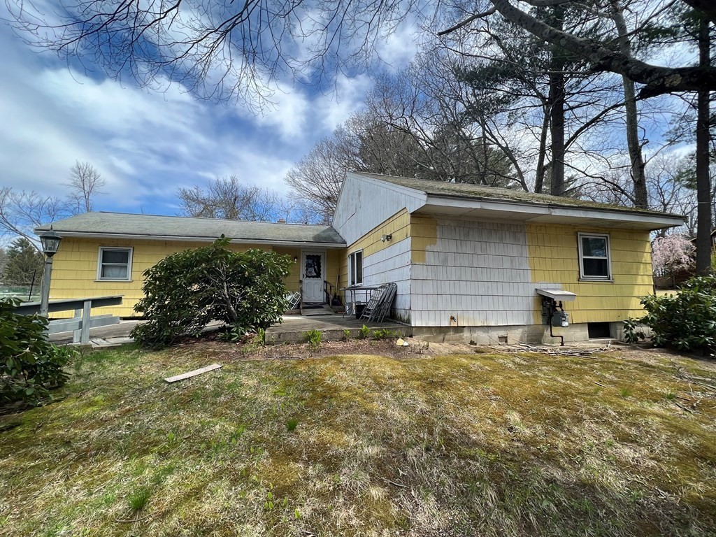 Tyngsborough 1 Bed 1 Bath Home for Sale 250,000