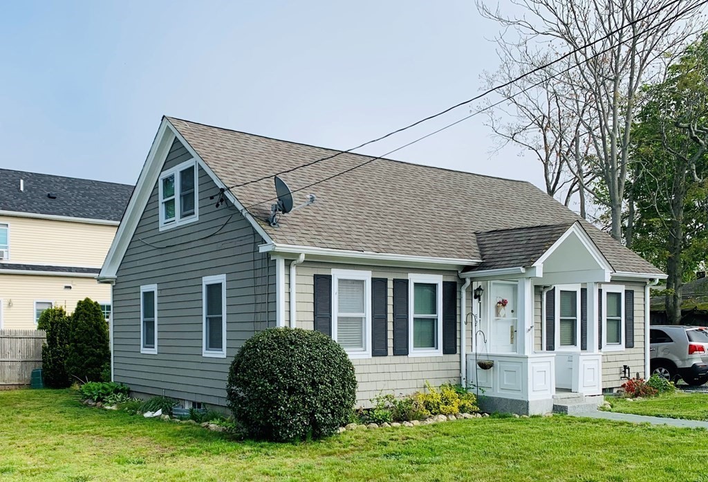 52 Spring St, Barnstable, MA 02601