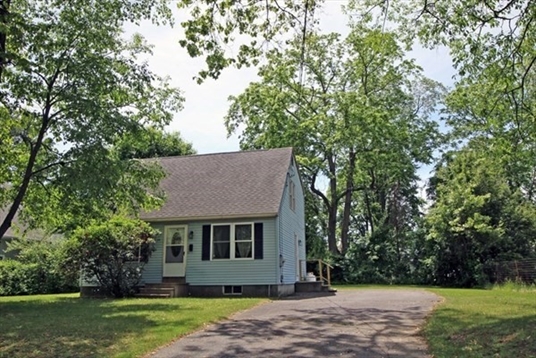 20 Place Terrace, Greenfield, MA: $235,000