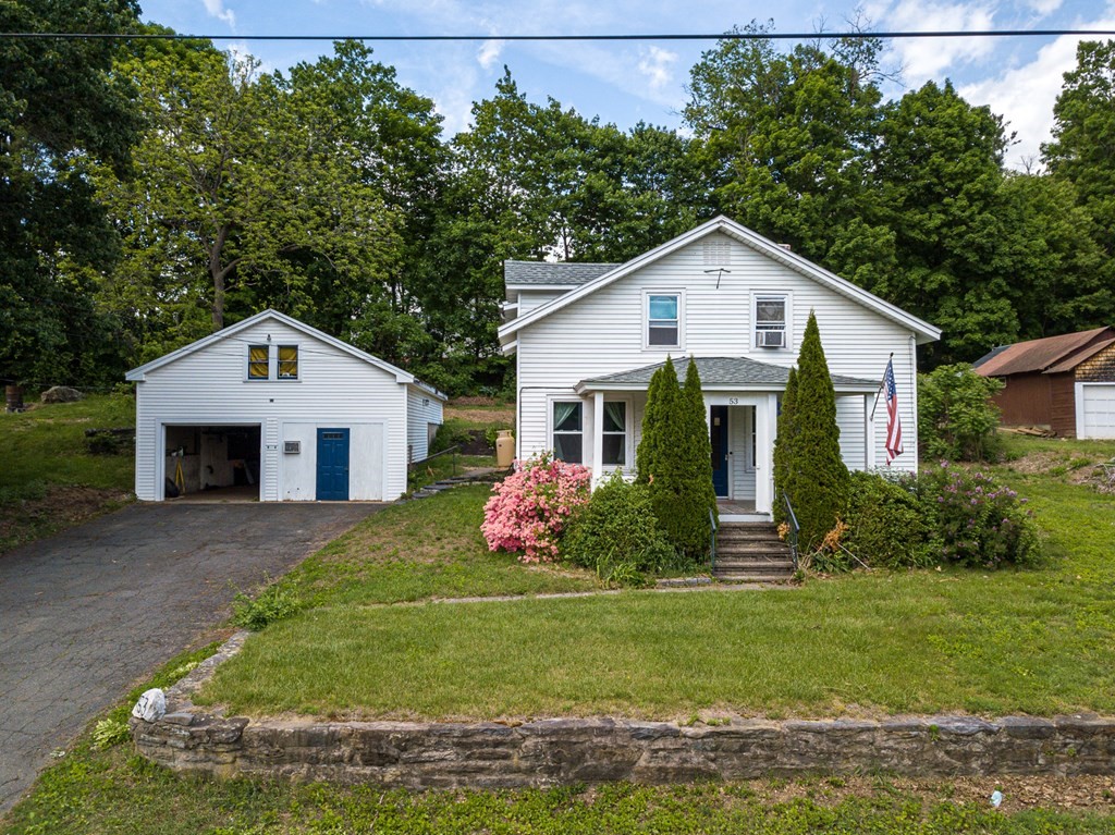 53 Highland Ave, Russell, MA 01071