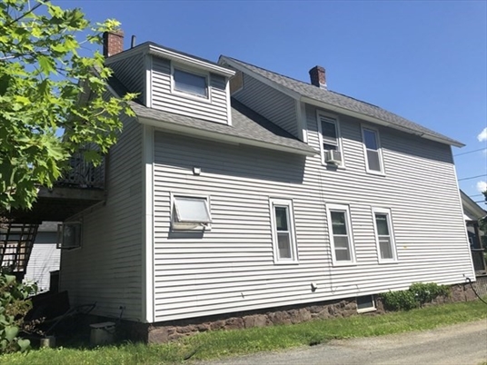 31 Linden Ave, Greenfield, MA: $225,000