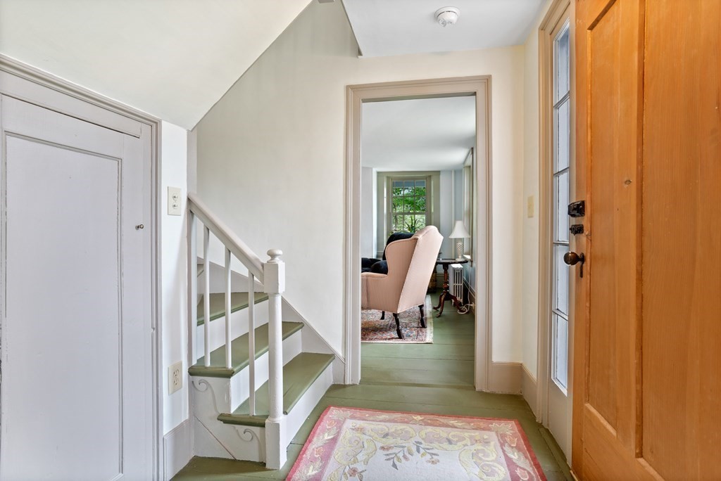 11 Turnpike Rd Townsend MA 01469 72998447