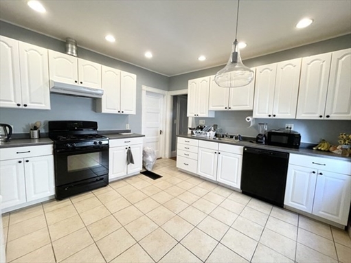 18 Romsey Street, Apt 1