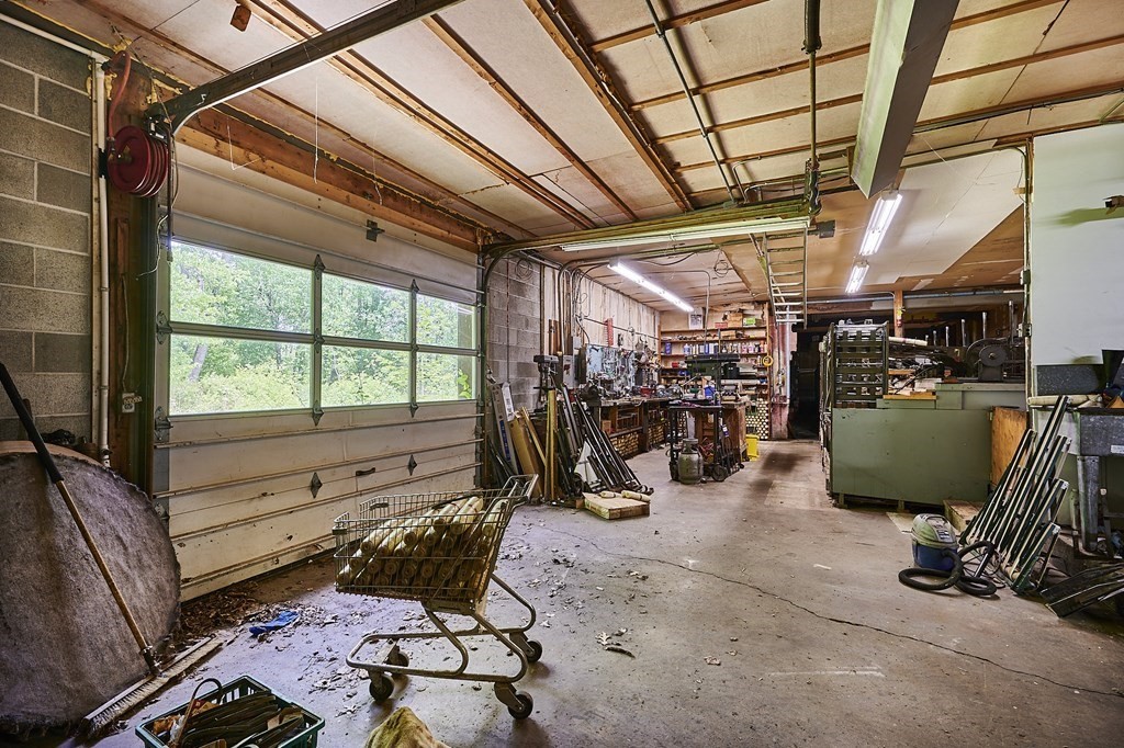 74 College Hwy, Southampton, MA 01073 - Image 30