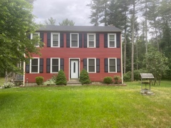 1 Laurie Lane, Carver, MA 02330