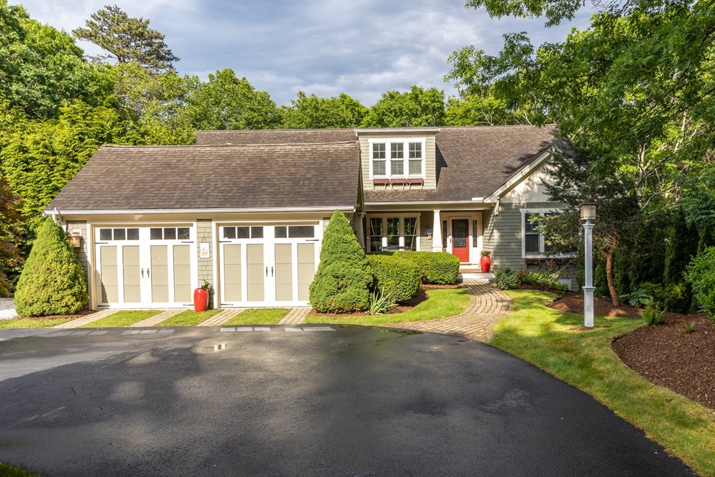 3 Hitching Post, Plymouth, MA 02360